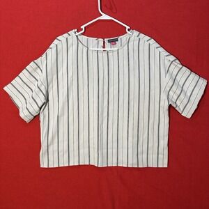 Vince‎ Camuto Top Women's Size Medium, Short sleeve white with stripes